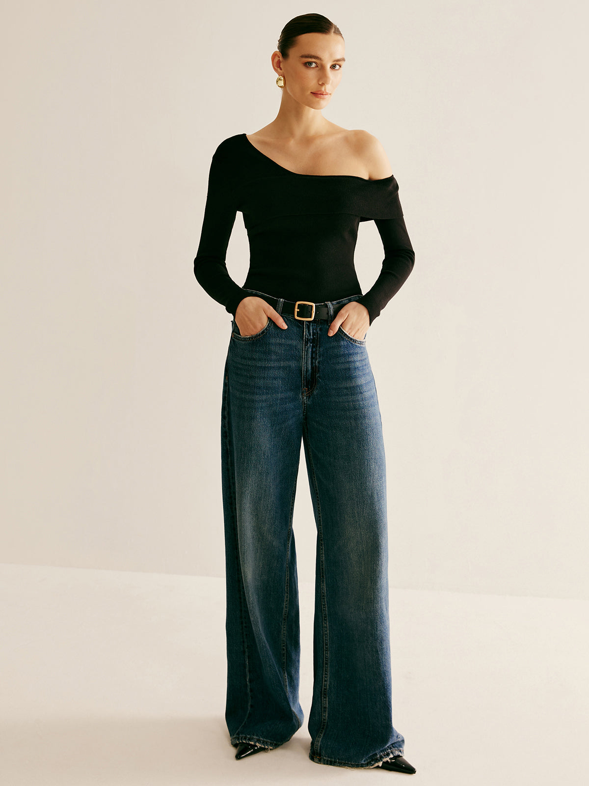 Asymmetrische Off-Shoulder Top | Elegante Pasvorm