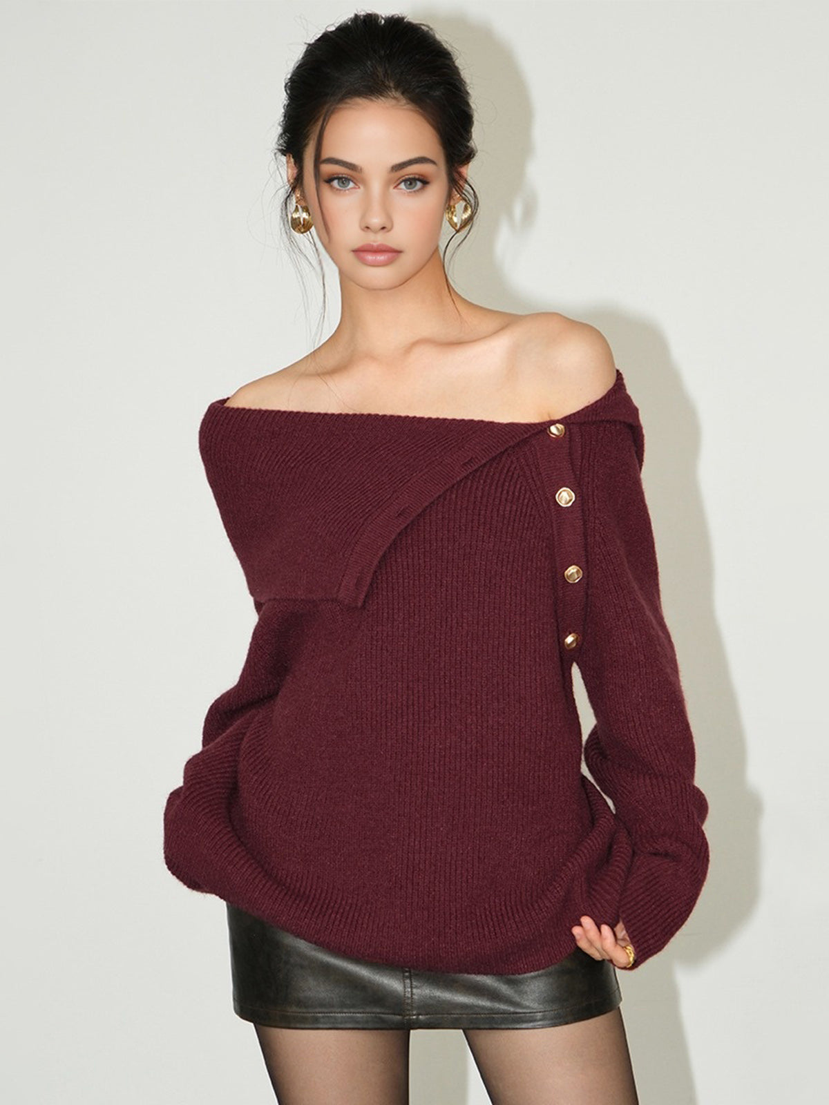 Gebreide Off-Shoulder Trui | Elegante Knopen