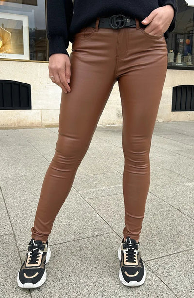 High-Waist Coated Skinny Jeans | Luxe Lederlook