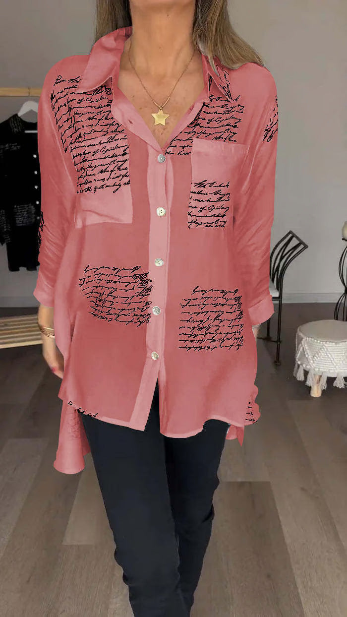 Trendy Blouse Met Schrijfprint | Elegante Look